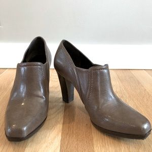 Ladies Naturalizer Yvonne Ankle Boots - Size 7 1/2 M